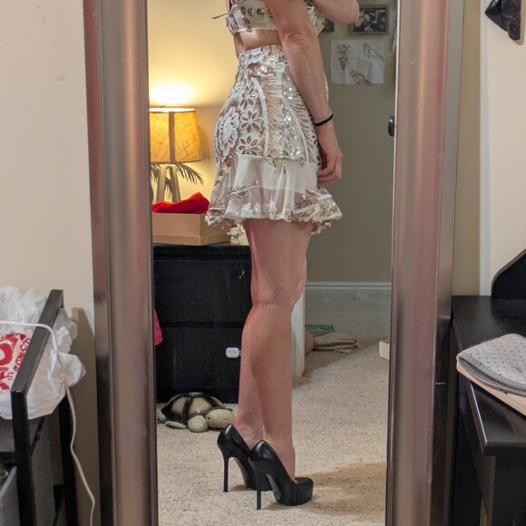 Fun, flirty, sequence dress - Picture 4 of 5